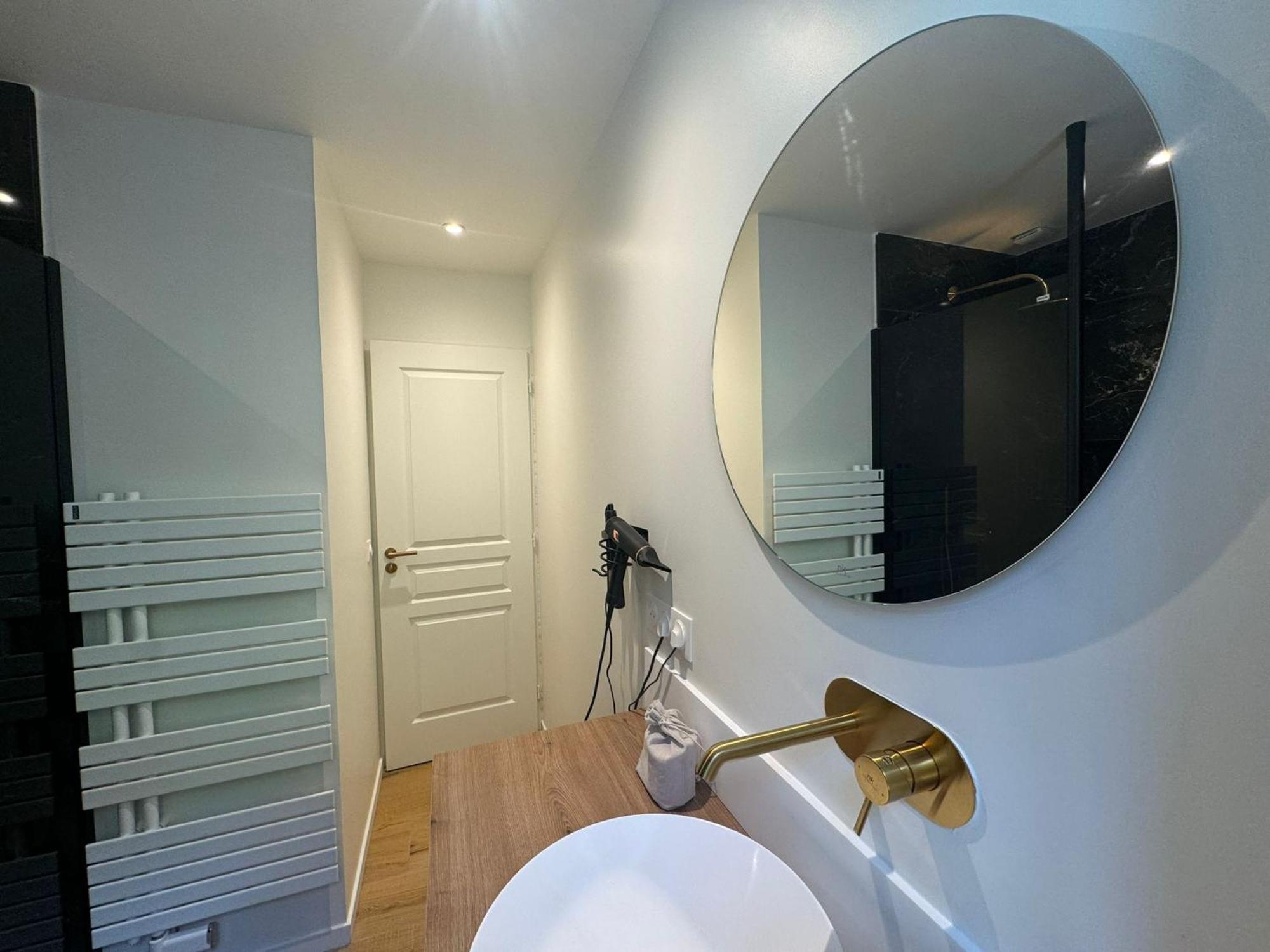 Appartements Confortables Avec Vue Montagne - Residence Villa Belle Fleur Chateau-Ville-Vieille Exterior photo