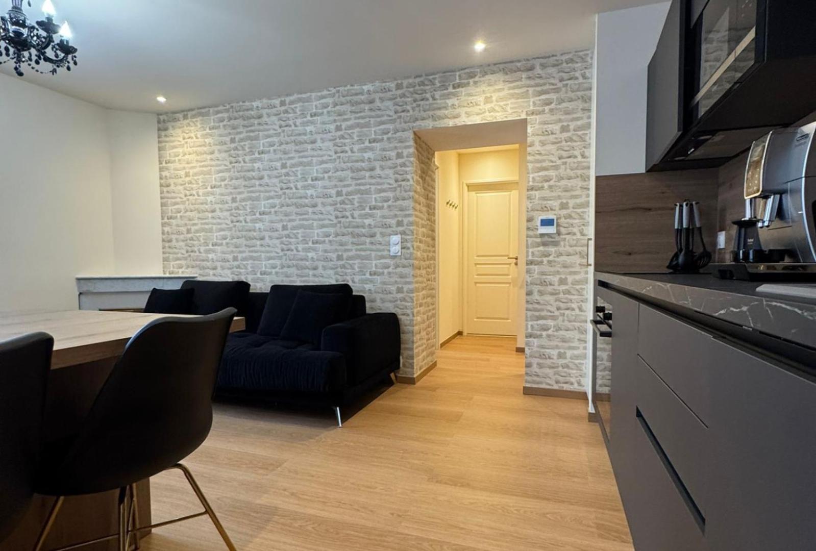 Appartements Confortables Avec Vue Montagne - Residence Villa Belle Fleur Chateau-Ville-Vieille Exterior photo
